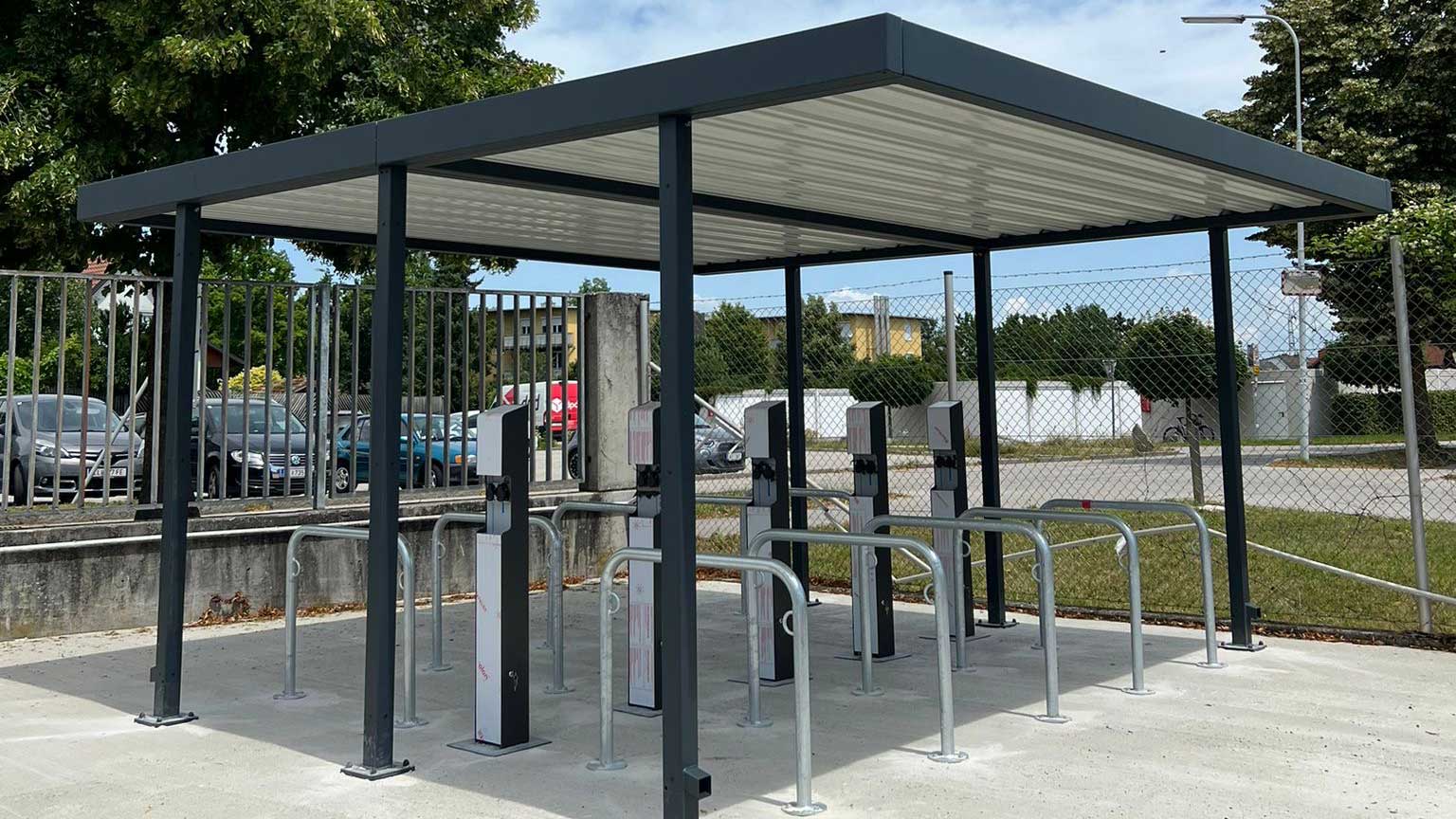 Fahrradüberdachung LUNA in Traun