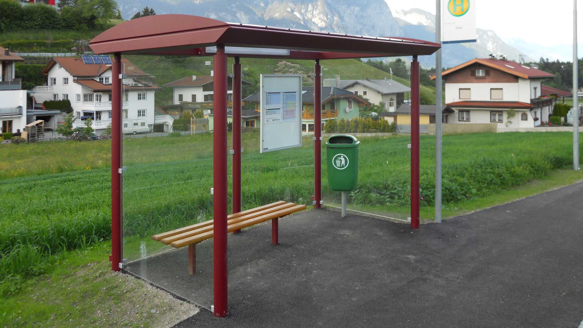 Wartehalle PLUTO in Axams