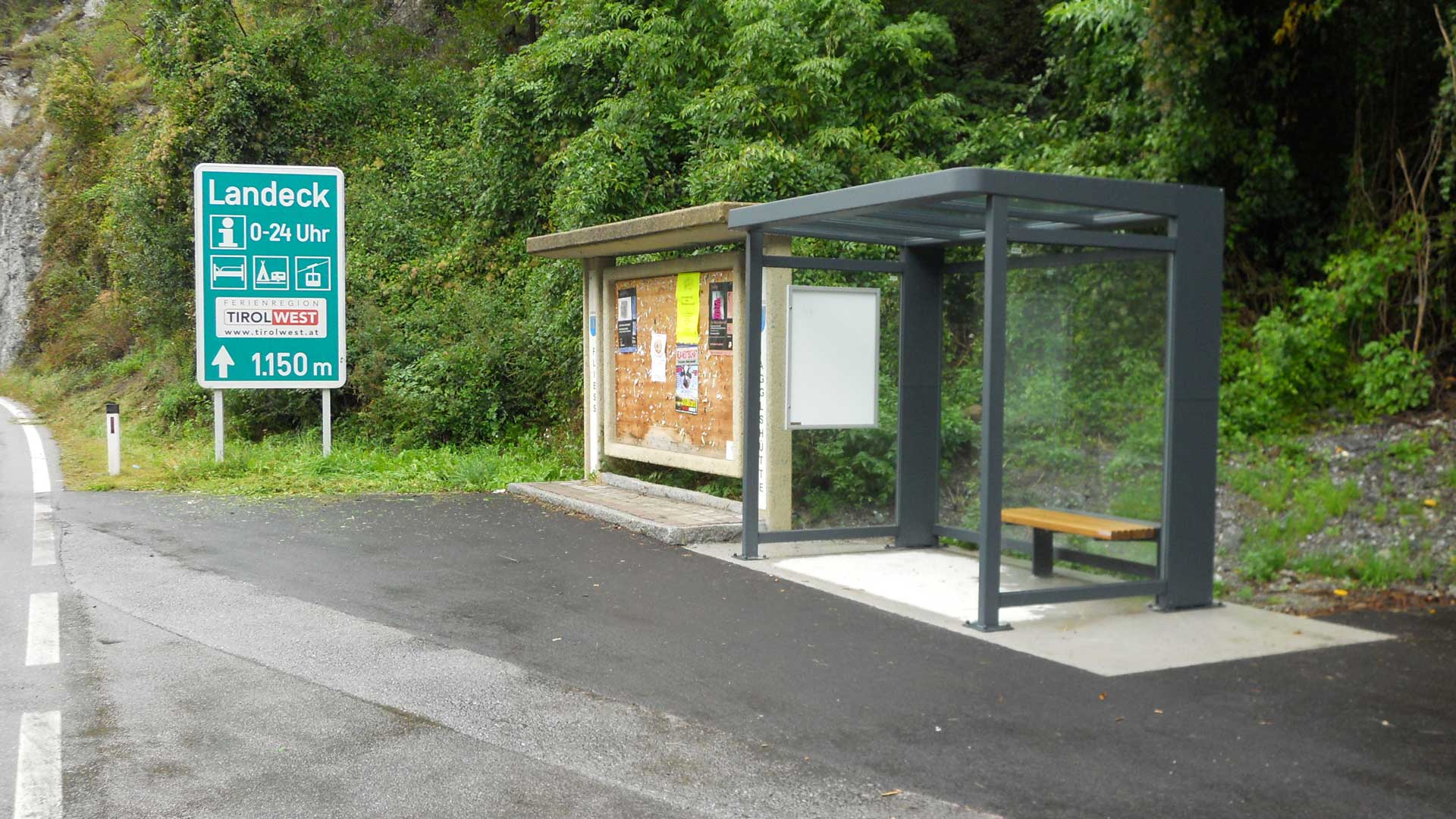 Wartehalle PURE in Fließ