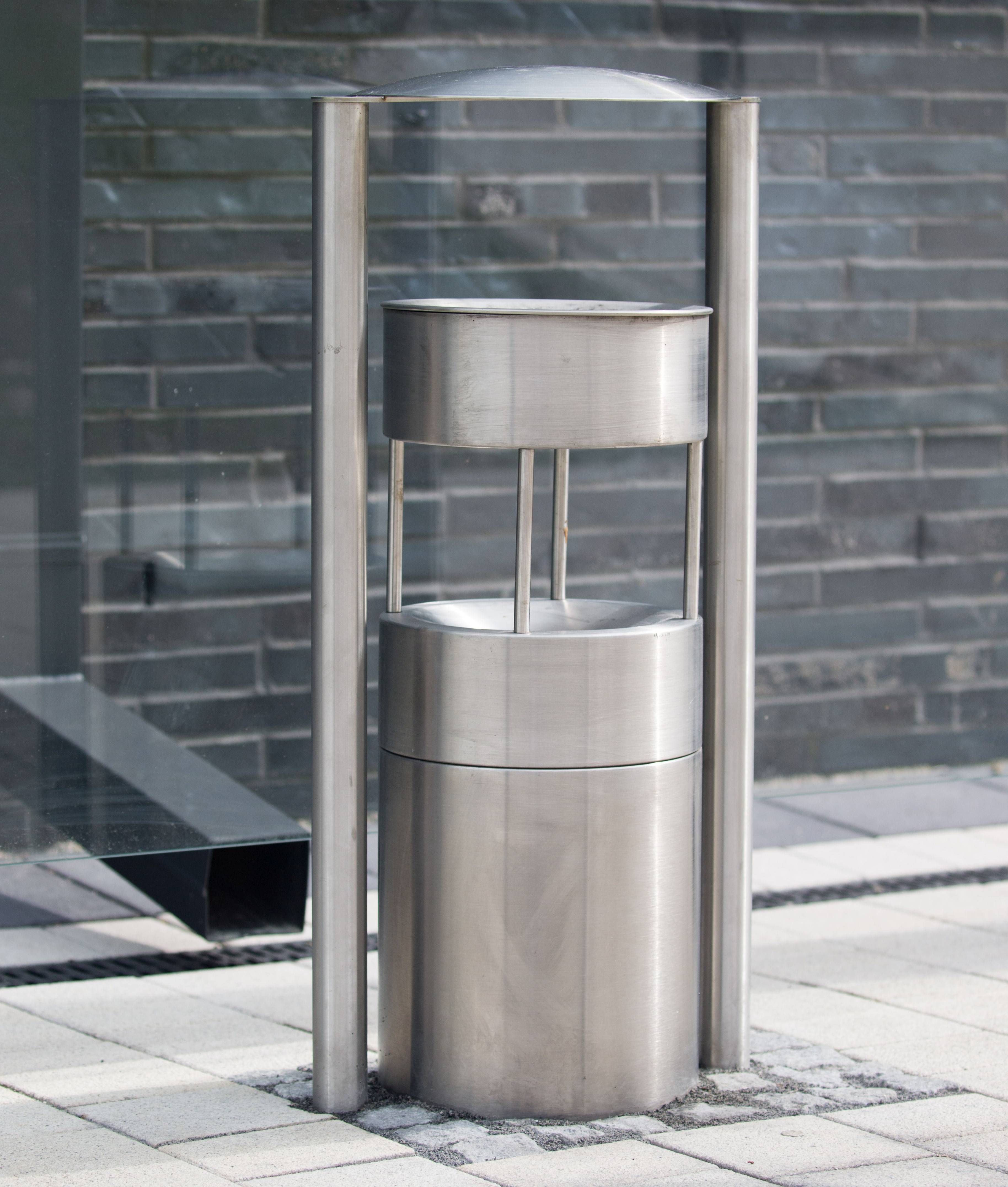 Ratgeber Edelstahl: Beispiel Abfallbehälter