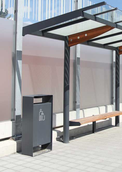 Abfallbehälter RADIUM auf dem Bahnsteig