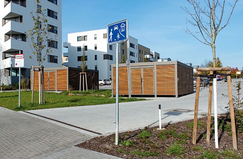 Fahrradüberdachung Multiport im Wohnumfeld