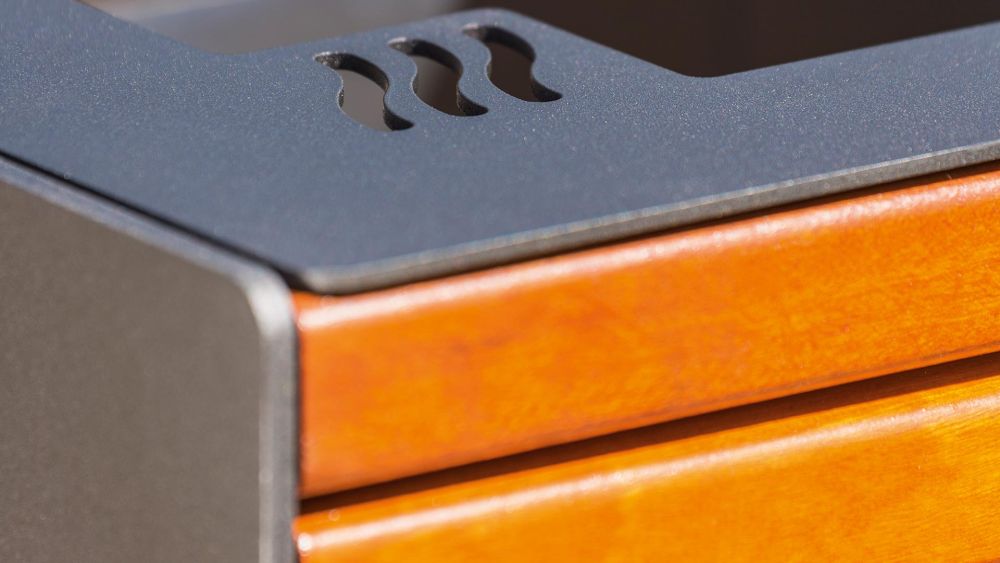 Abfallbehälters mit integrierten Ascher - Detailaufnahme