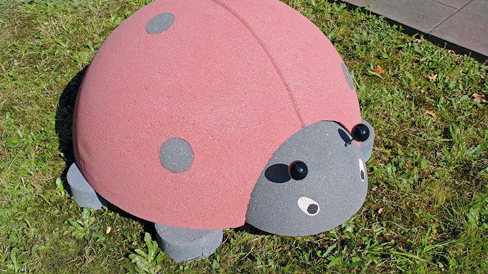 Klettertier in Form eines Marienkäfers