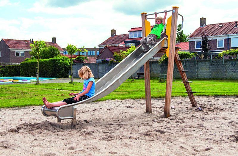 Bodenmaterialien für Spielplätze: Sand